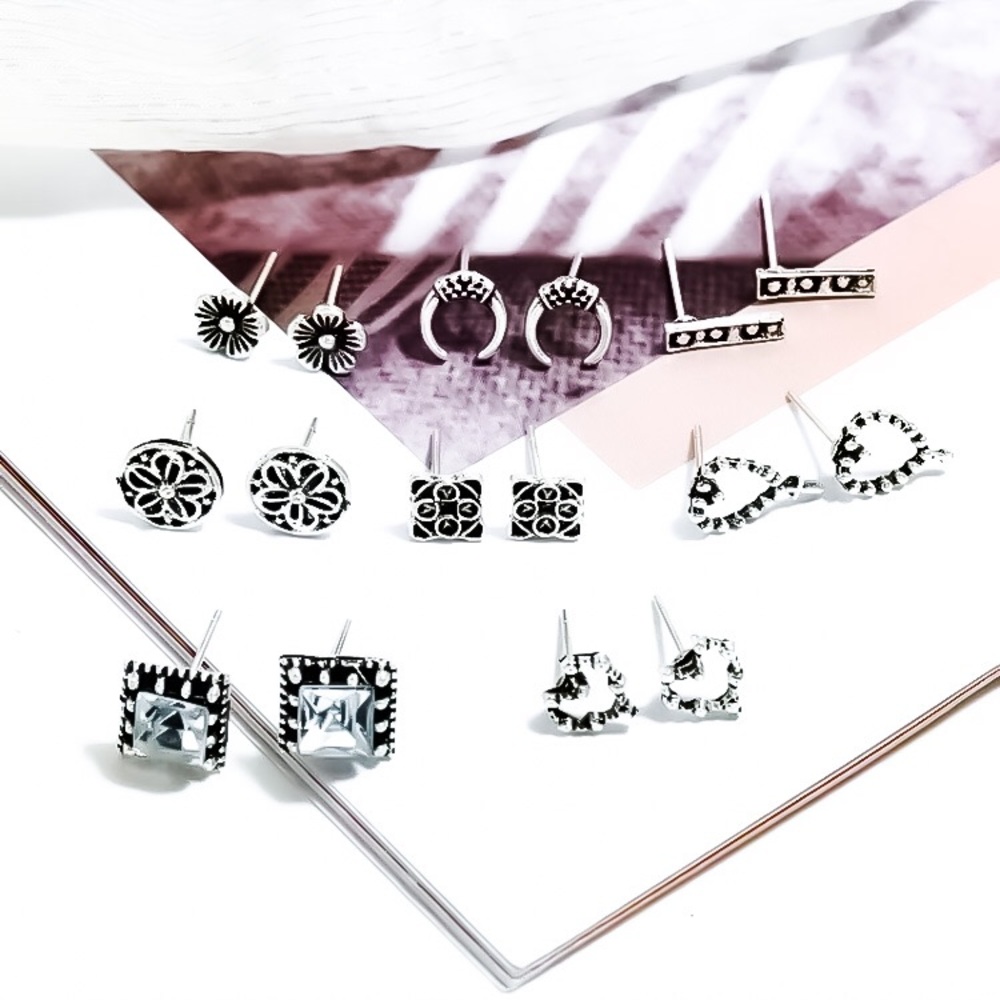 ⚜️[𝟯/$𝟮𝟴]⚜️8 Silver Crystal Earrings Set NEW - Picture 2 of 8